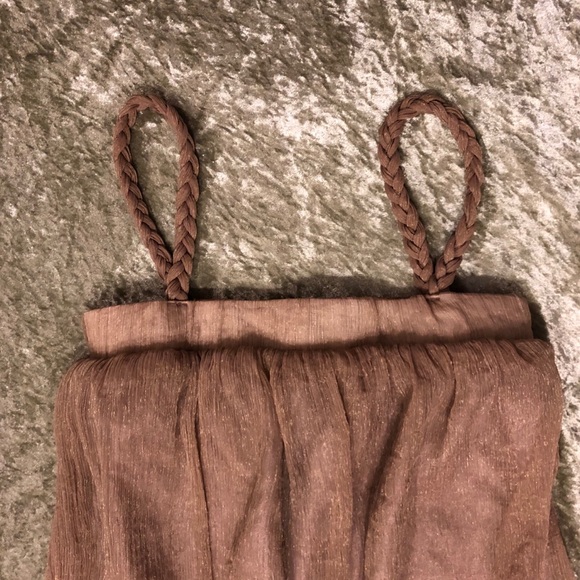 ⚜️5/$30⚜️ Posh n Paris! Gold top from Paris - Picture 2 of 4